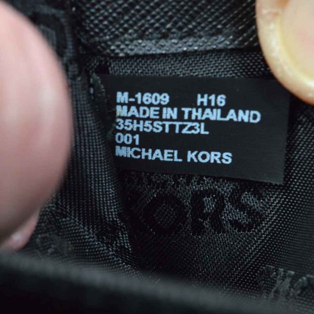 MICHAEL KORS Black Leather Long Zippered Wallet Wristlet - Picture 6 of 12